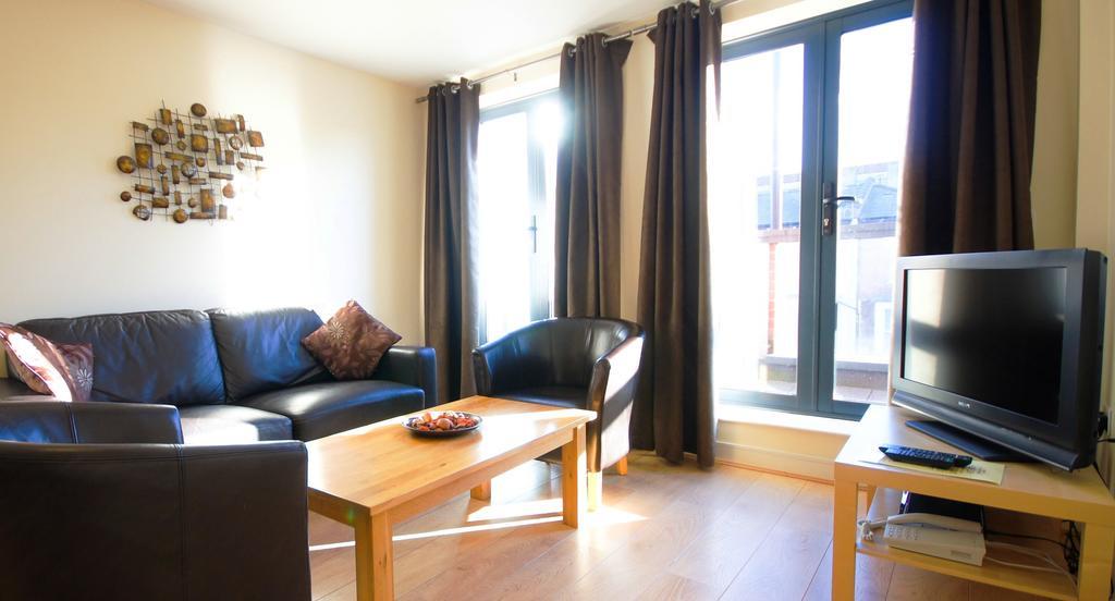 Lodge Drive Serviced Apartments Enfield Quarto foto